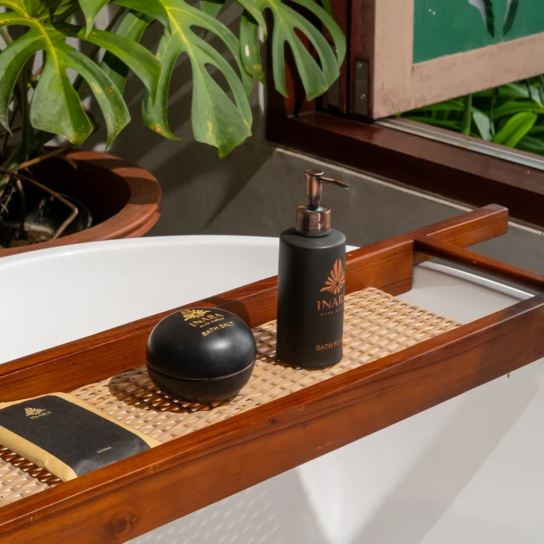 Bathub Villa Amenities